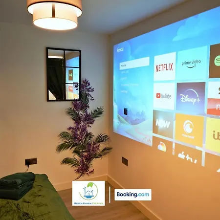 New Luxury Nyc Style Loft With Cinema By Haven Escapes In Bradford Apartment